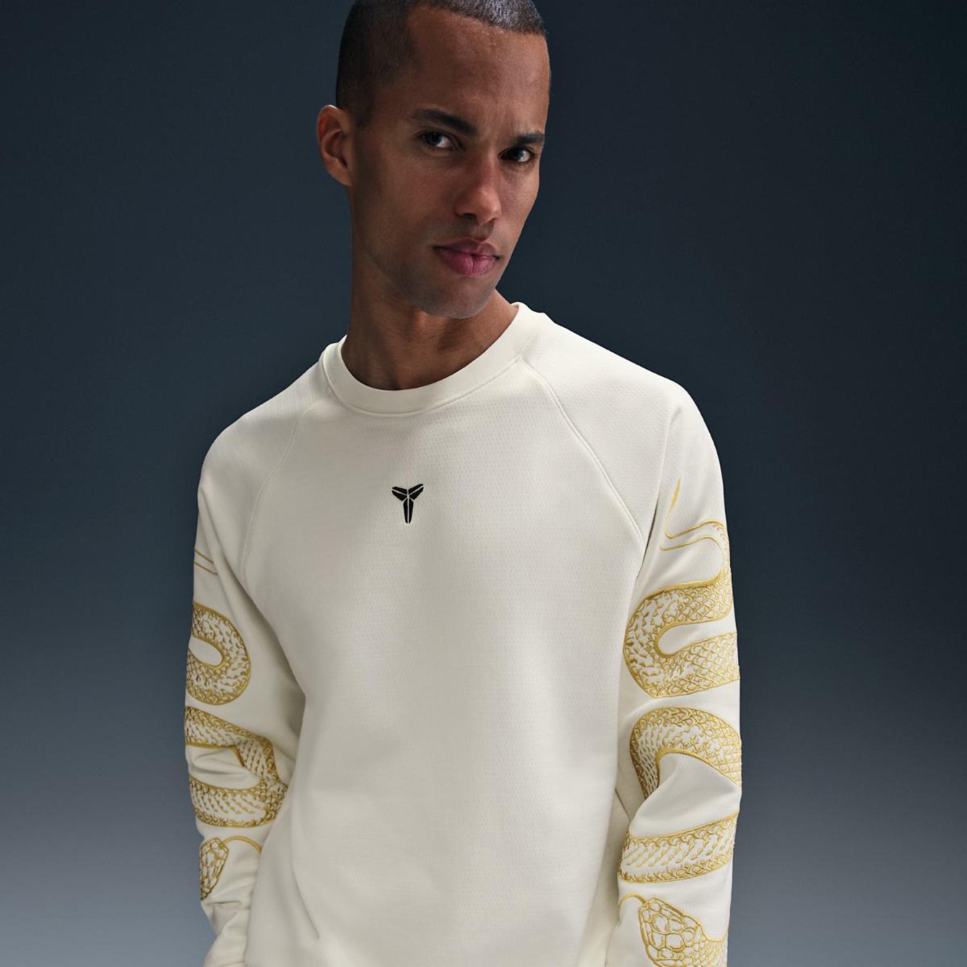Outlet Чоловіча толстовка NIKE KB U NK TF CREW LNY HQ4697-133