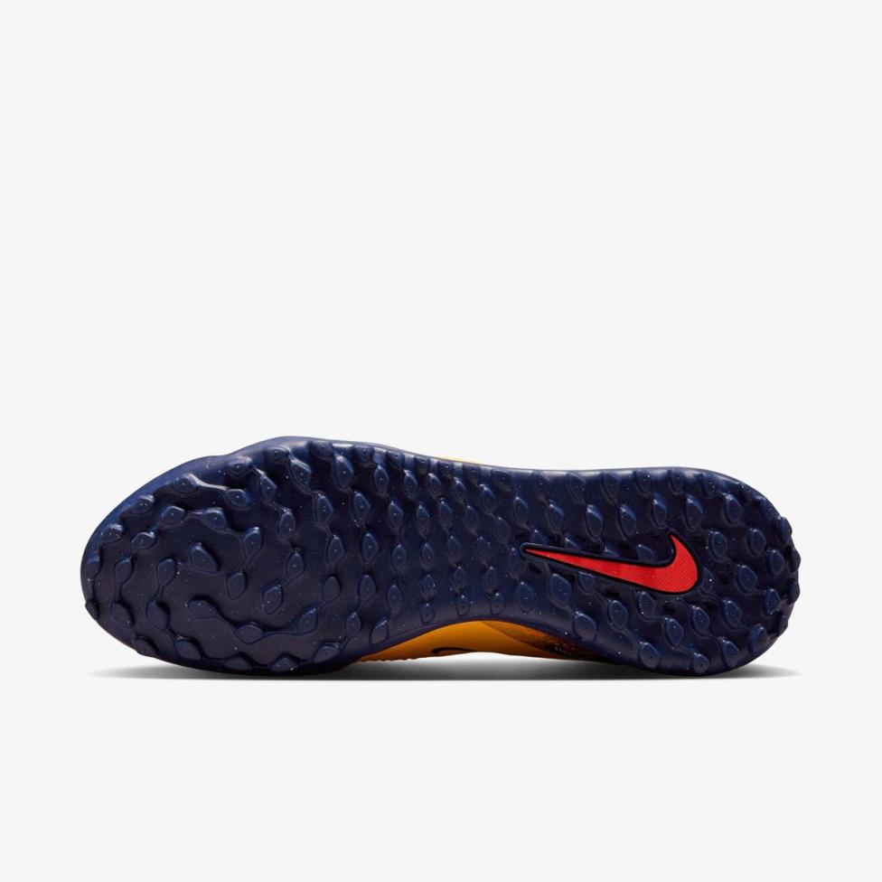 Outlet Чоловічі бутси NIKE PHANTOM 6 LOW ACAD TF EH HQ2326-800