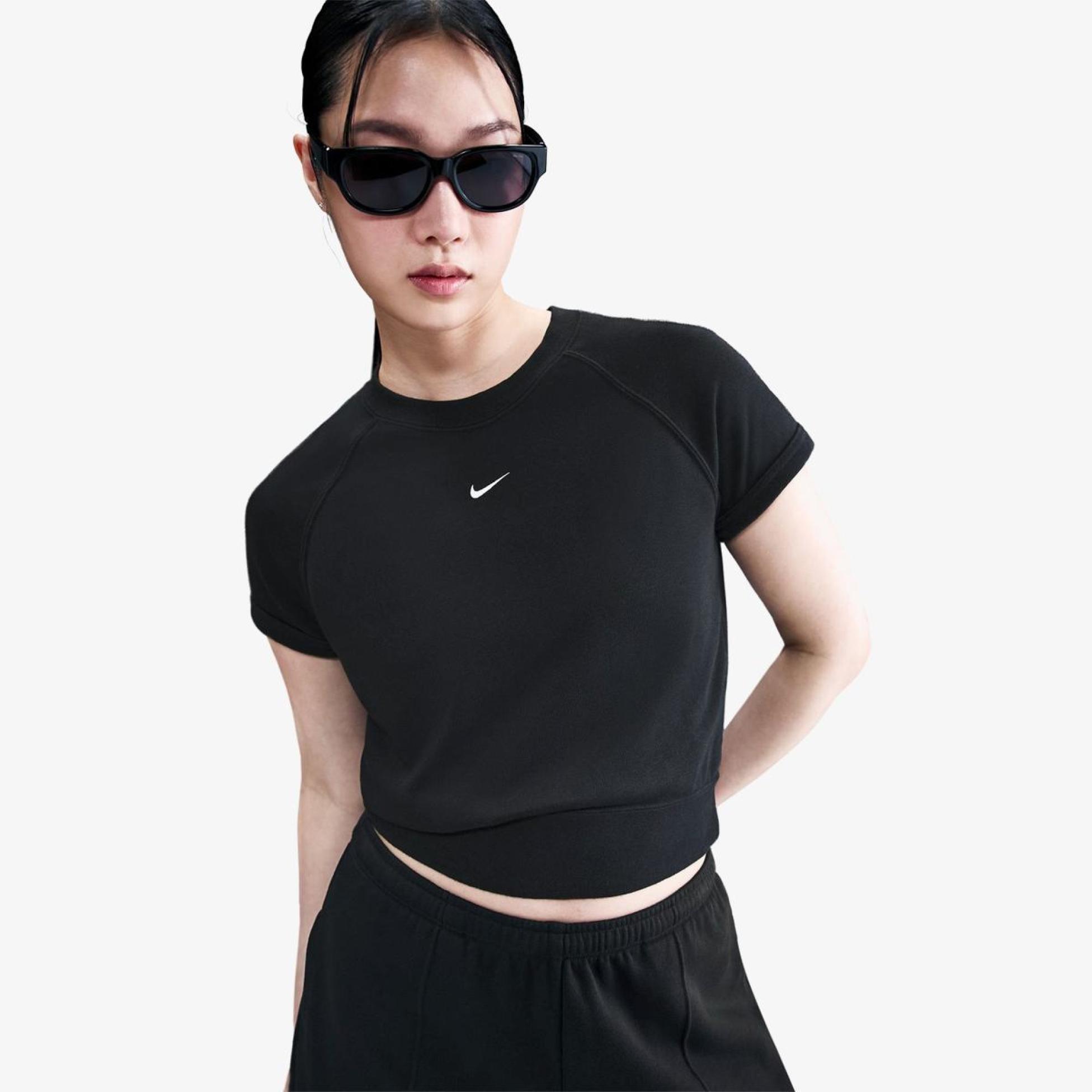 Outlet Жіноча футболка NIKE W NSW NK CHLL FT SS TOP HM6970-010