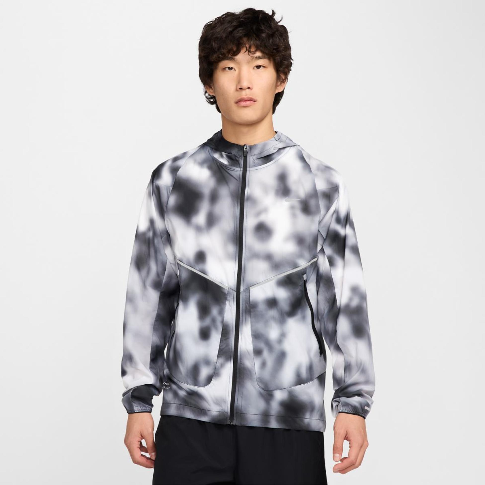 Outlet Чоловіча вітровка NIKE M NK UV RUN DIV AOP JKT HJ4142-010