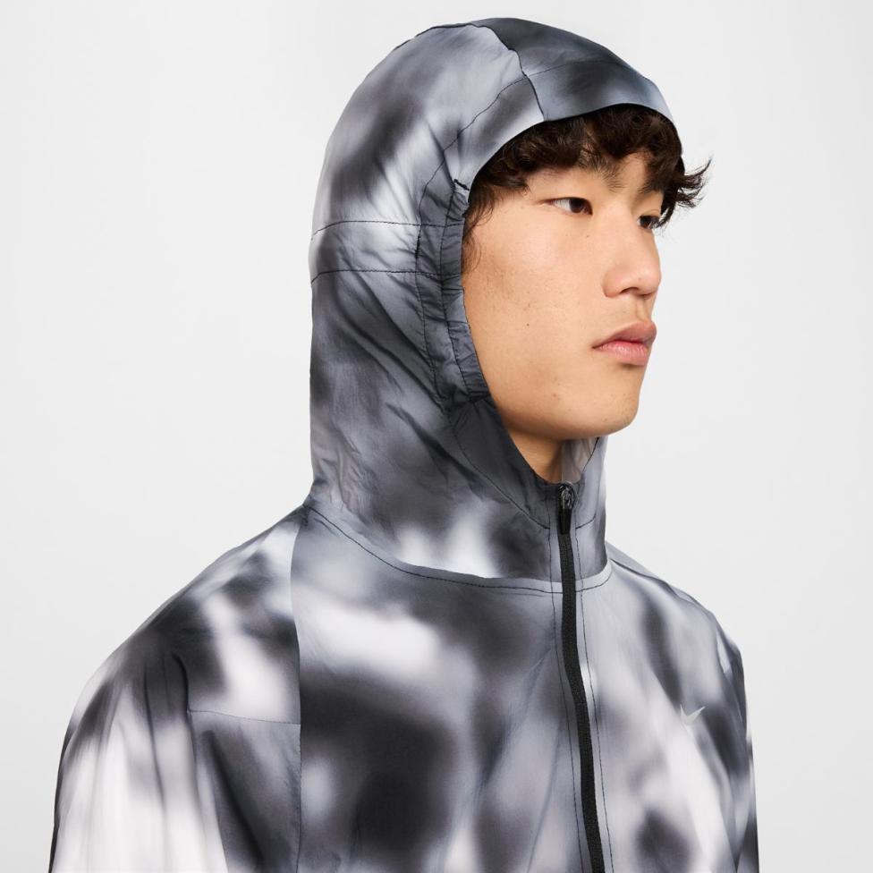 Outlet Чоловіча вітровка NIKE M NK UV RUN DIV AOP JKT HJ4142-010_image_8