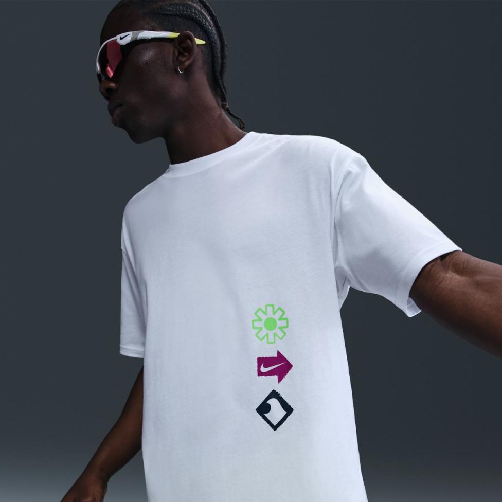 Outlet Чоловіча футболка NIKE U NSW TEE M90 OC BRANDRIF LBR HJ0762-100_image_4