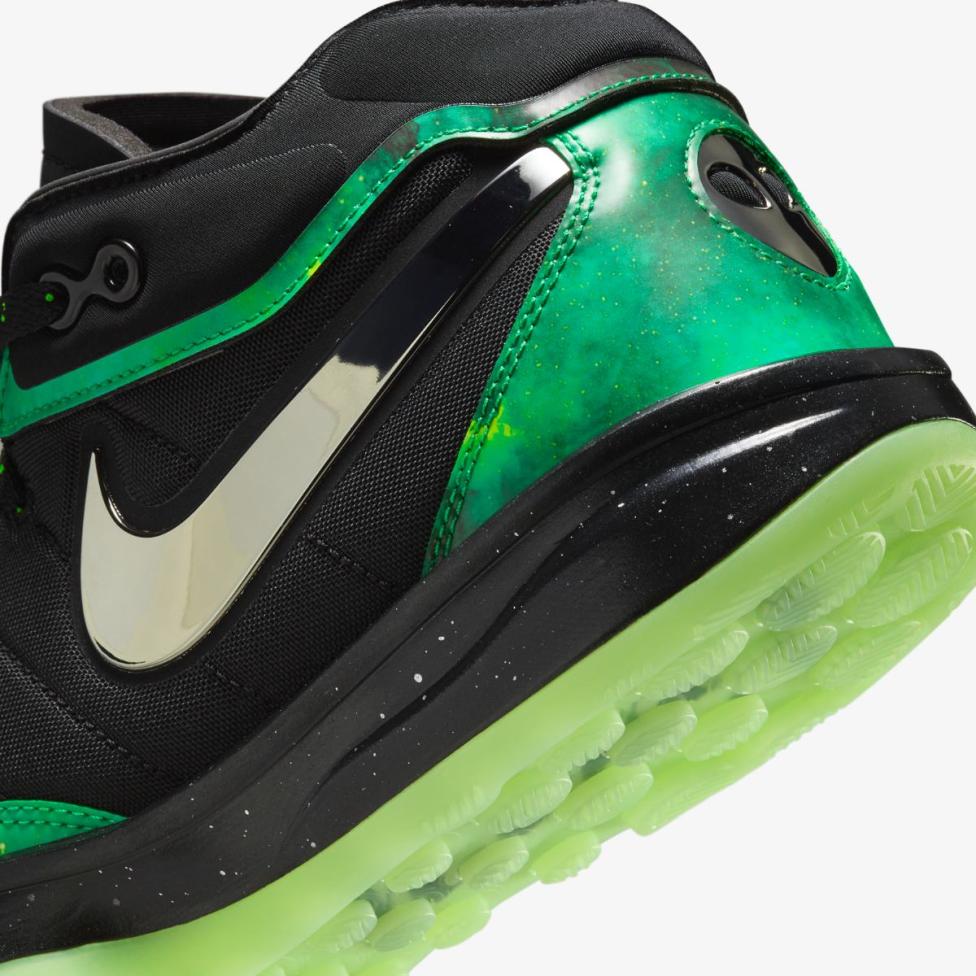 Outlet Чоловічі кросівки NIKE AIR ZOOM G.T. HUSTLE 2 VW FZ7309-900_image_8