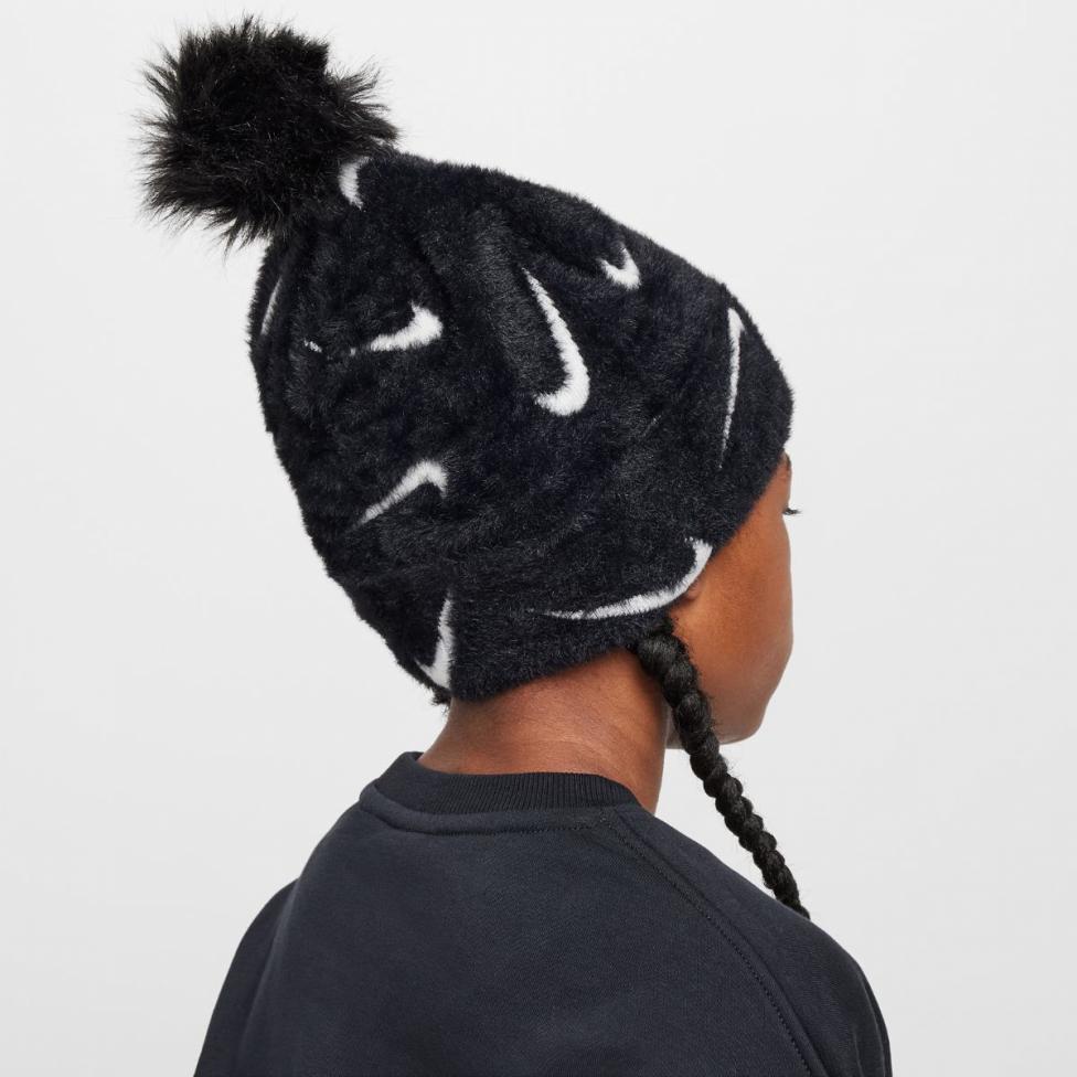 Outlet Дитяча шапка NIKE K NK PEAK BEANIE SC POM F24 FZ3062-010