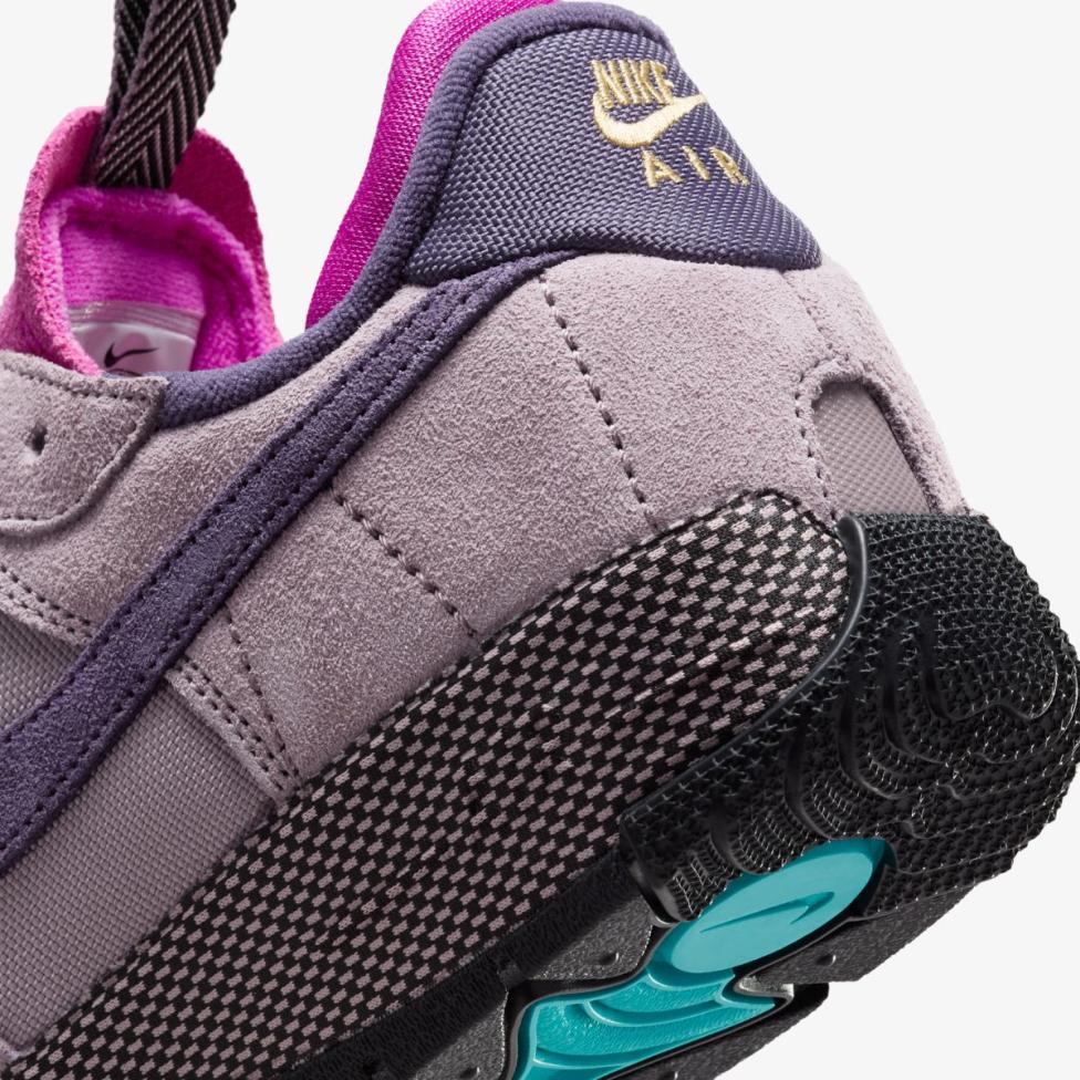 Outlet Жіночі кросівки NIKE W AIR FORCE 1 WILD FZ2600-200_image_8