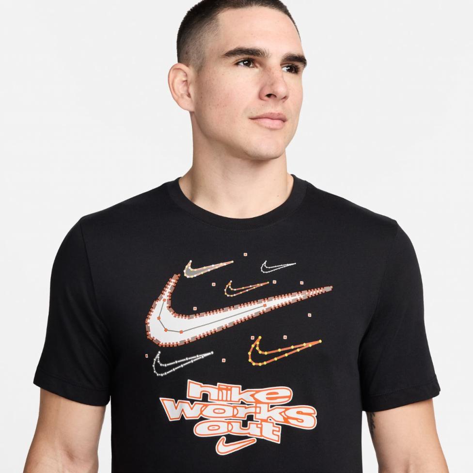 Outlet Чоловіча футболка NIKE M Dri-FIT TEE IYKYK SU24 FV8372-010_image_3