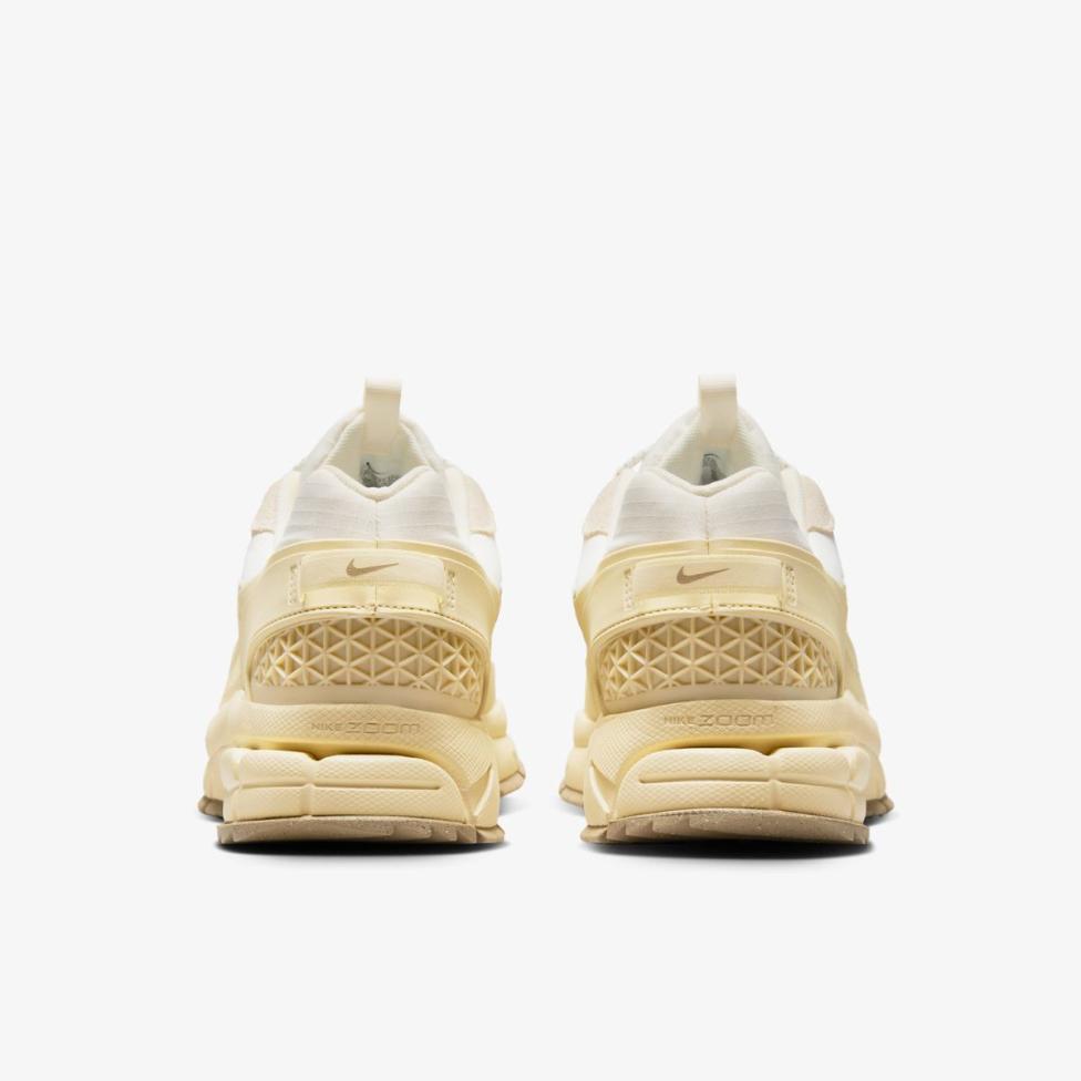 Outlet Мужские кроссовки NIKE ZOOM VOMERO ROAM FV2295-101_image_6