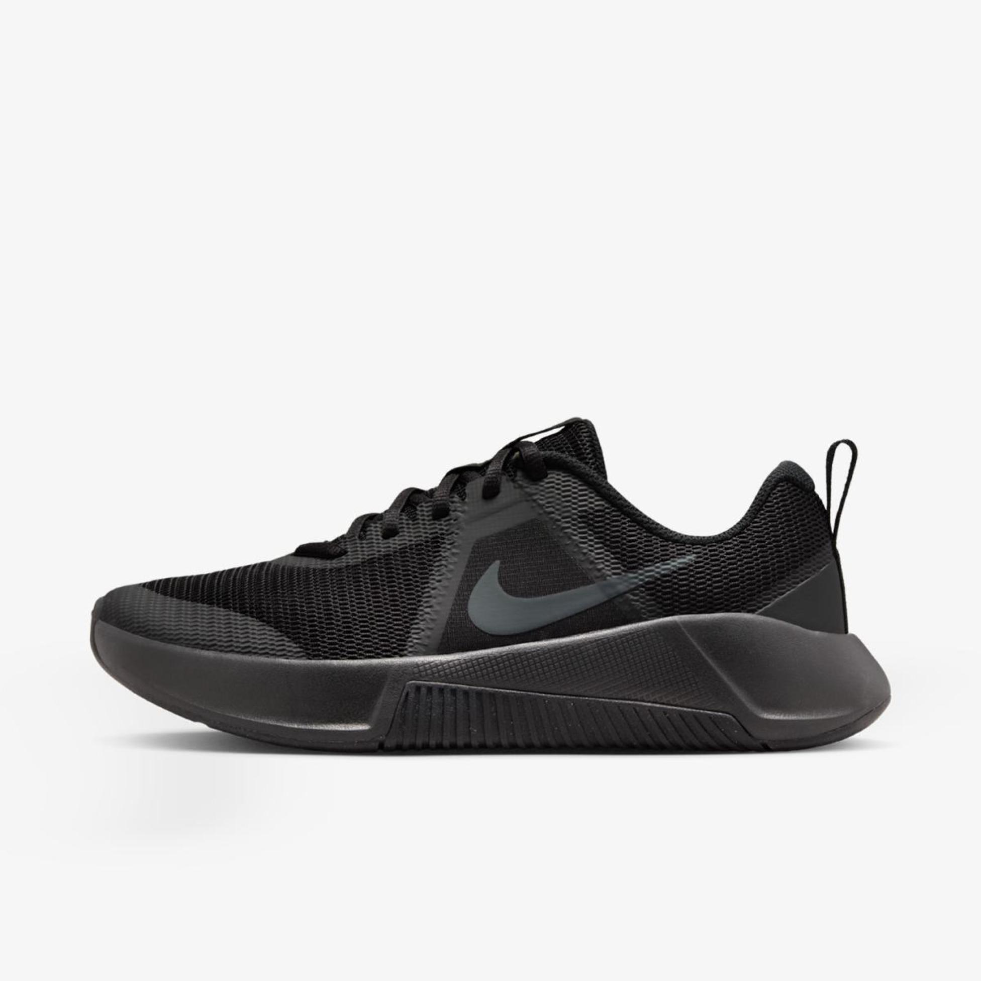Outlet Чоловічі кросівки NIKE W MC TRAINER 3 FQ1830-003