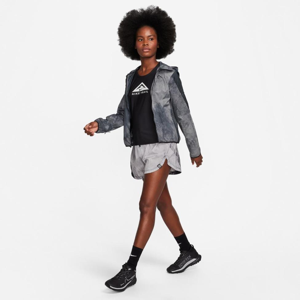 Outlet Жіноча вітровка NIKE W TRAIL REPEL JKT FN6853-010_image_9