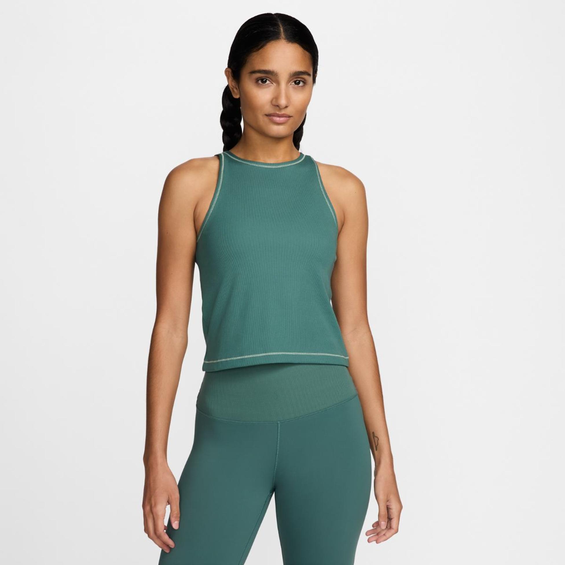 Outlet Жіноча майка NIKE W ONE FITTED Dri-FIT RIB TANK NV FN3077-361