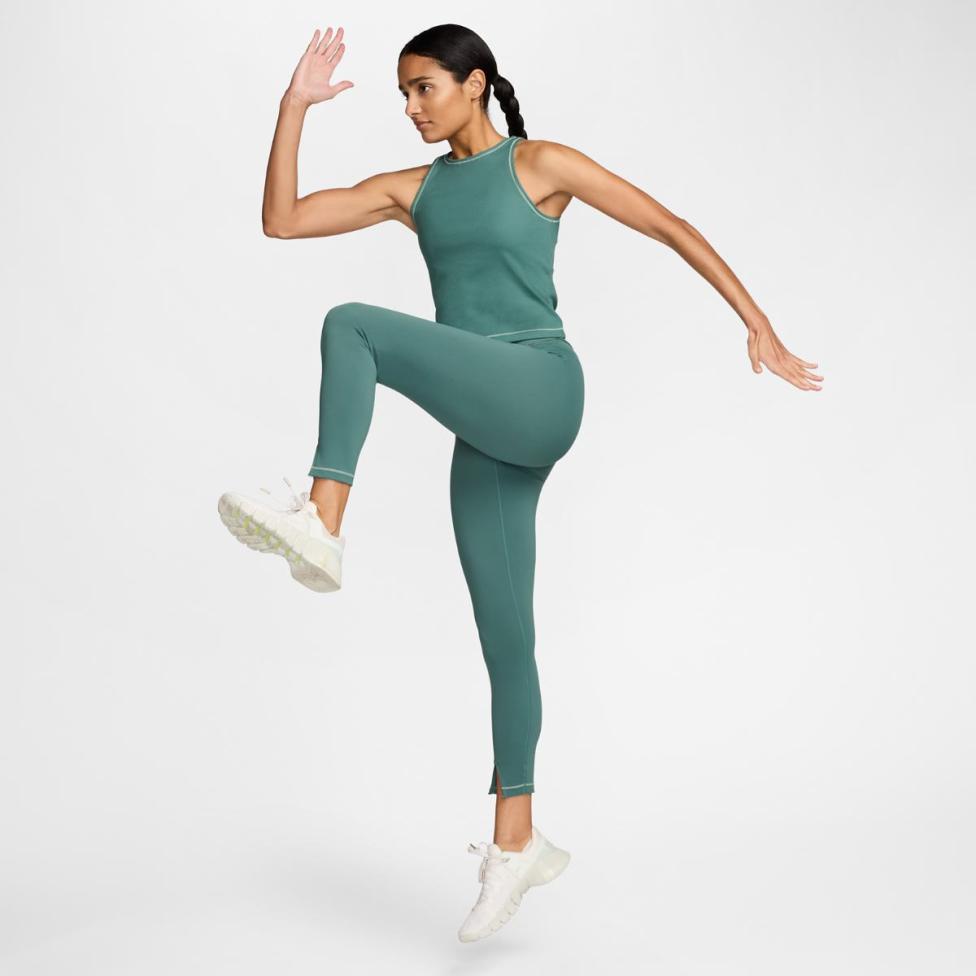Outlet Жіноча майка NIKE W ONE FITTED Dri-FIT RIB TANK NV FN3077-361_image_5