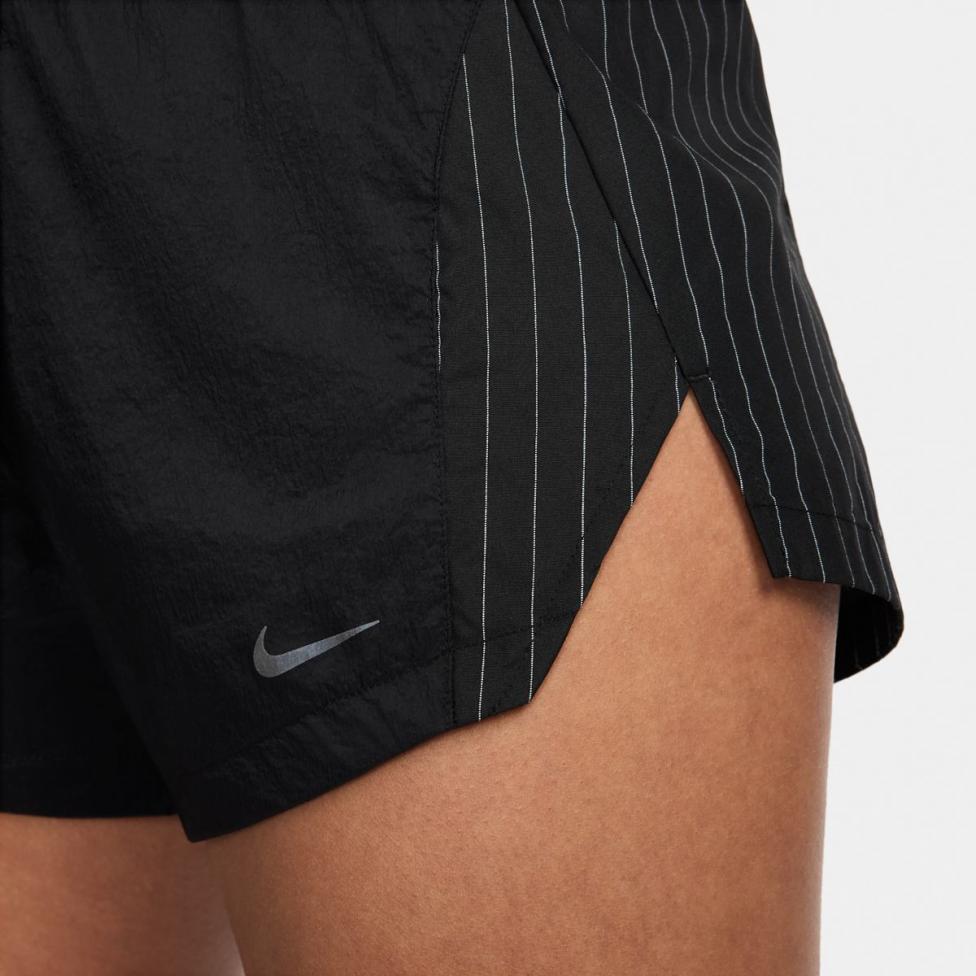 Outlet Жіночі шорти NIKE W RD RFLCTV MR 3IN BR SHRT FN2715-010_image_5