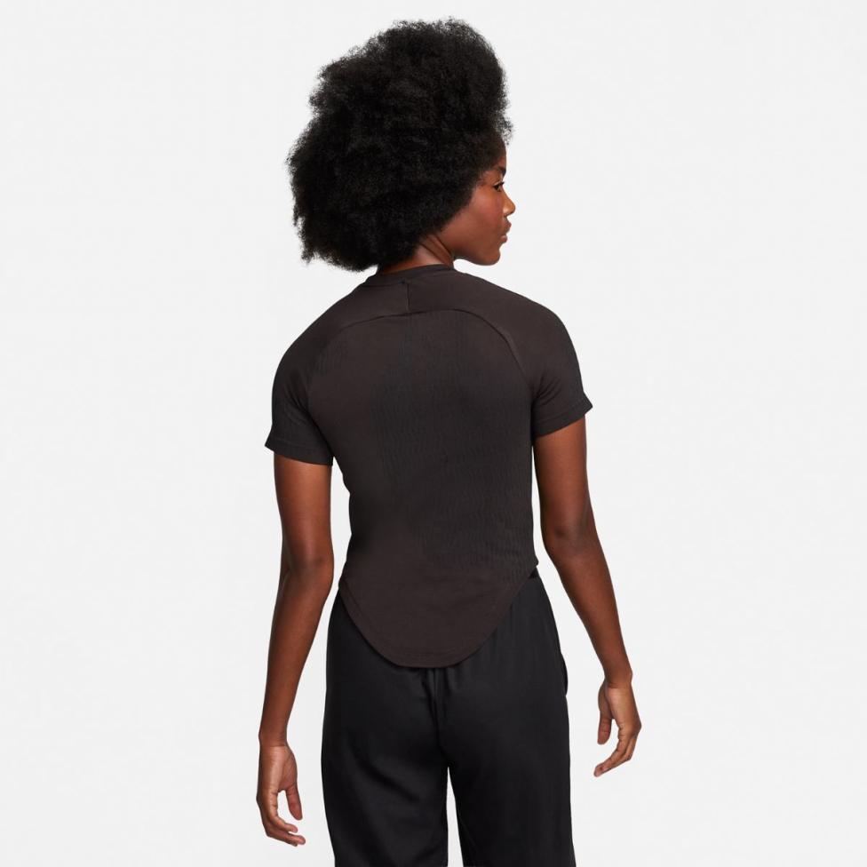 Outlet Жіноча футболка NIKE W RN DVN Dri-FITADV ENG SS TP FN2581-227
