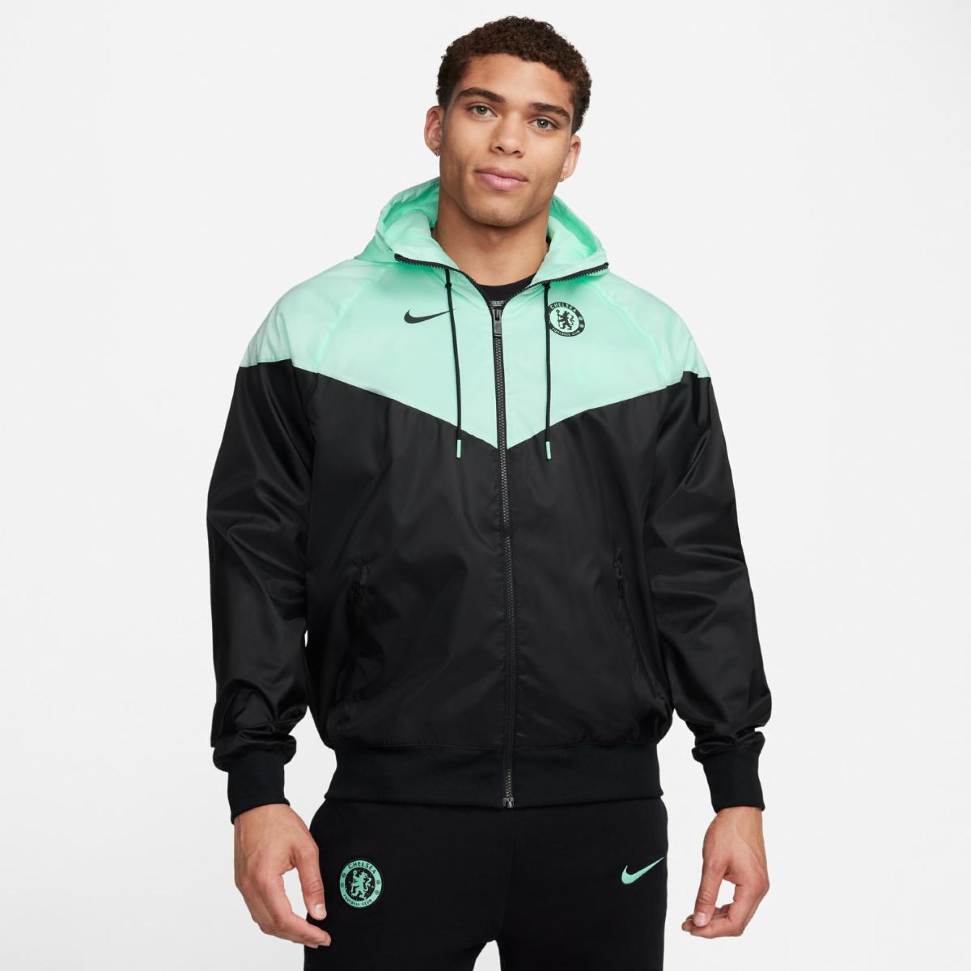 Outlet Чоловіча вітровка NIKE CFC MNSW SPE WVNLNDWR HD JKT FD8372-353