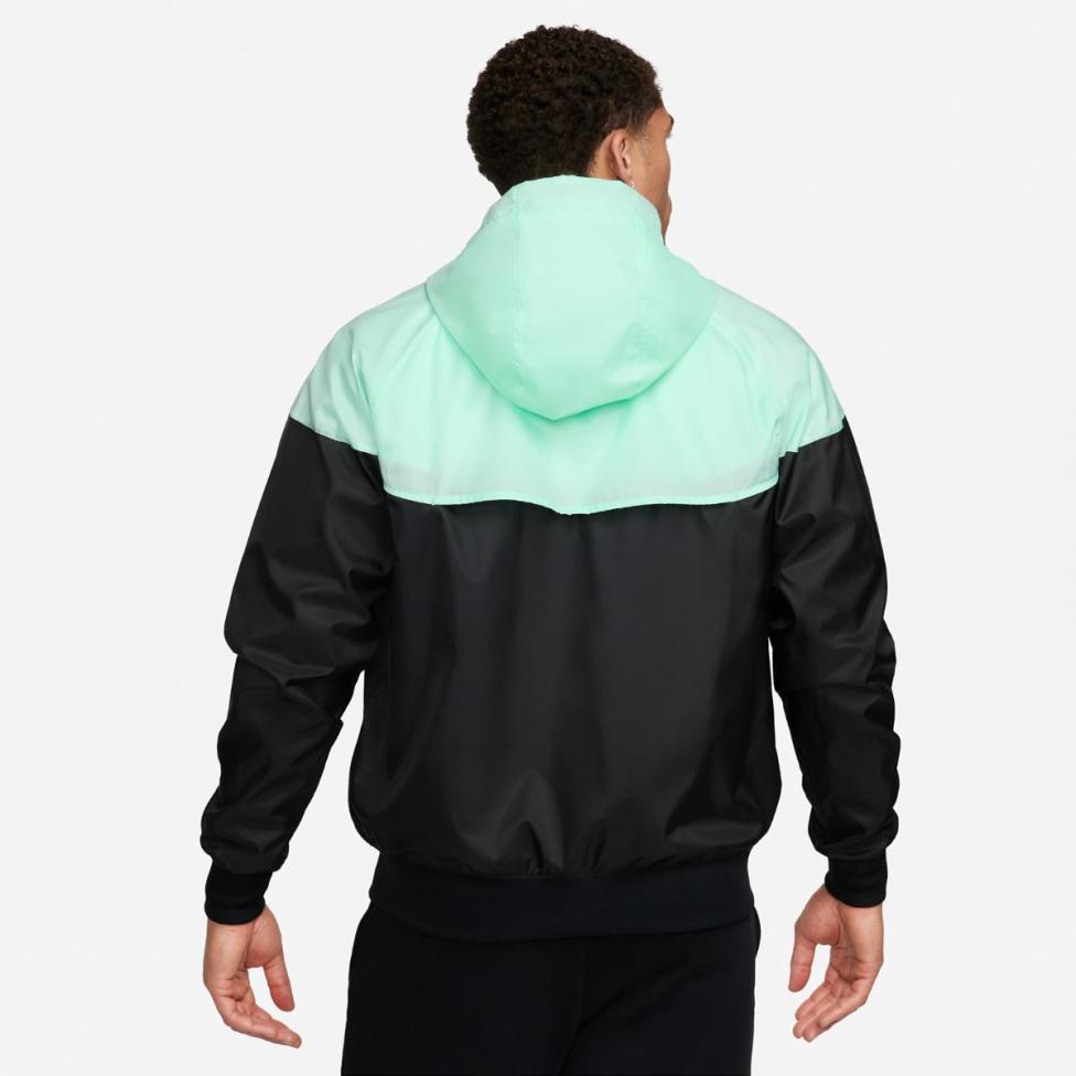 Outlet Чоловіча вітровка NIKE CFC MNSW SPE WVNLNDWR HD JKT FD8372-353