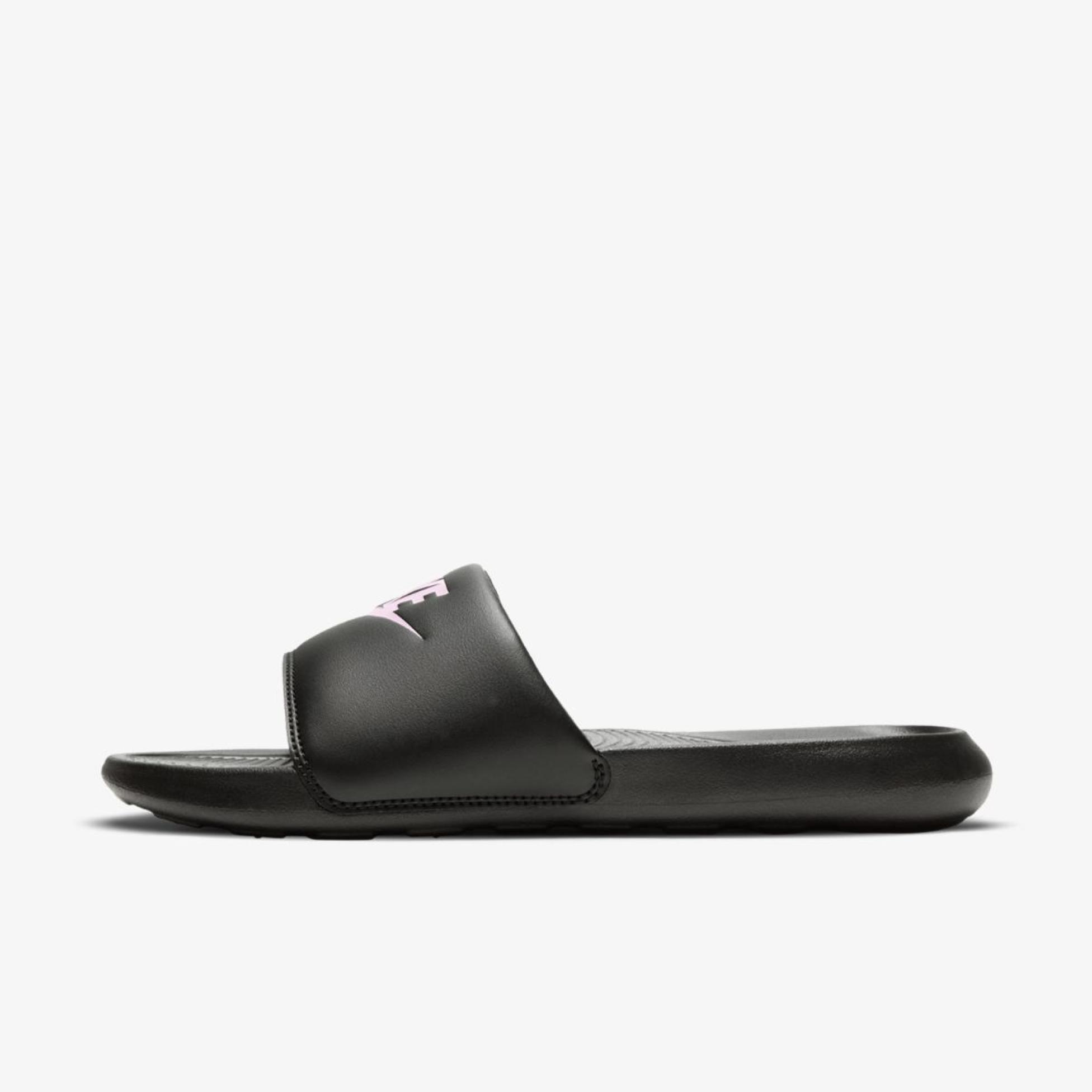 Outlet Жіночі тапочки NIKE W VICTORI ONE SLIDE CN9677-002