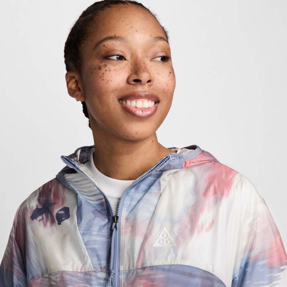 Outlet Жіноча вітрівка NIKE W ACG CINDERCONE JKT FZ AOP FN1952-440_image_3