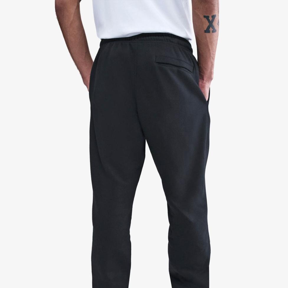 Outlet Чоловічі штани NIKE M NK CLUB BB CUFF PANT FN3808-010