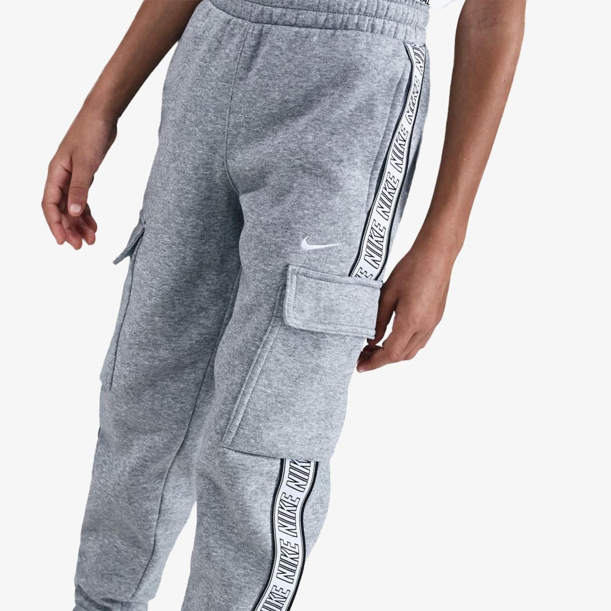 Outlet Дитячі штани NIKE K NSW CLUB+ FLC CRGO PNT HQ9323-063