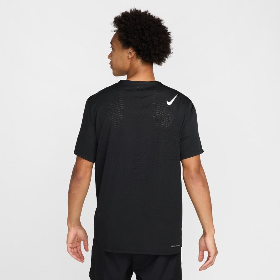 Outlet Чоловіча футболка NIKE M NK DFADV AROSWFT SS TOP HJ3377-010