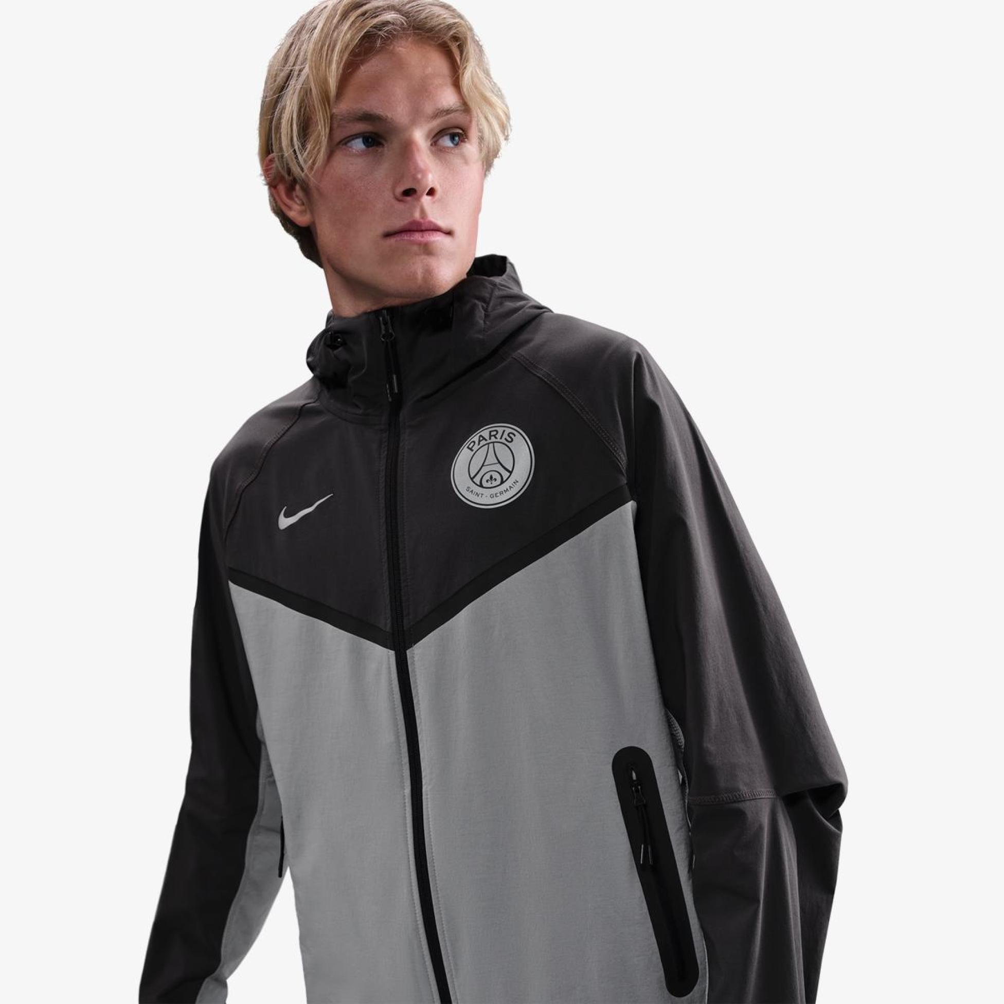 Outlet Чоловіча вітрівка NIKE PSG M NK TCH WVN WR FZ JKT TA HQ4981-060