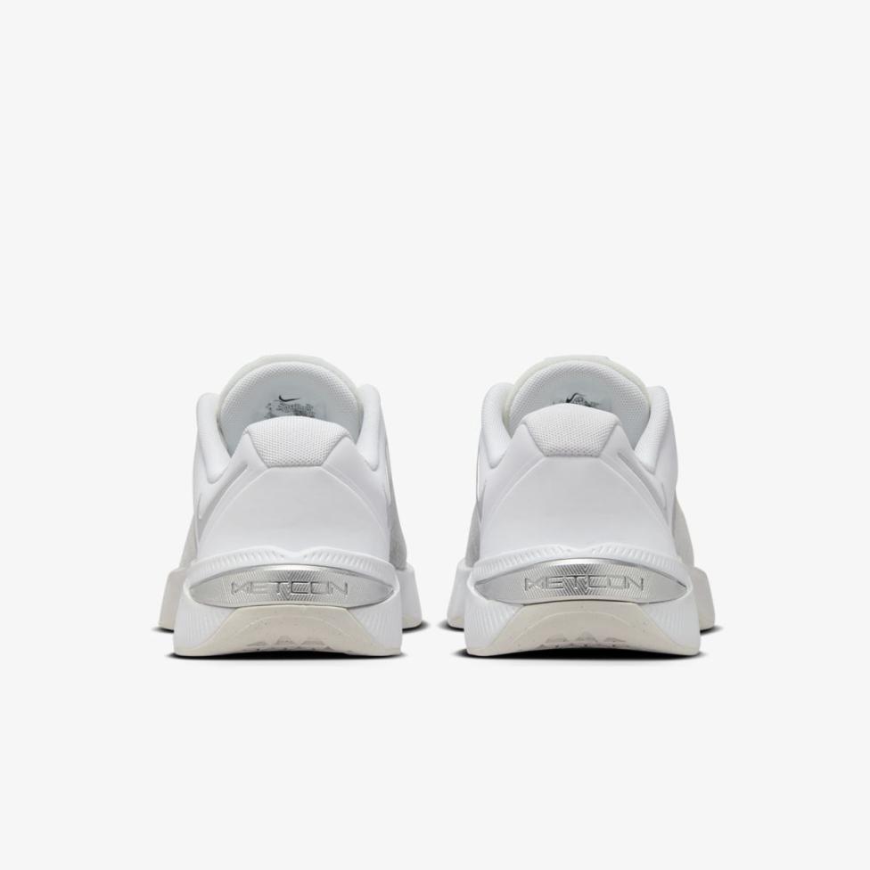 Outlet Жіночі кросівки NIKE W METCON 10 HQ2620-100_image_6