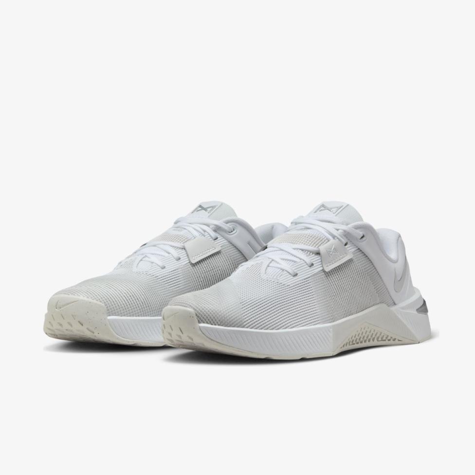 Outlet Жіночі кросівки NIKE W METCON 10 HQ2620-100_image_5