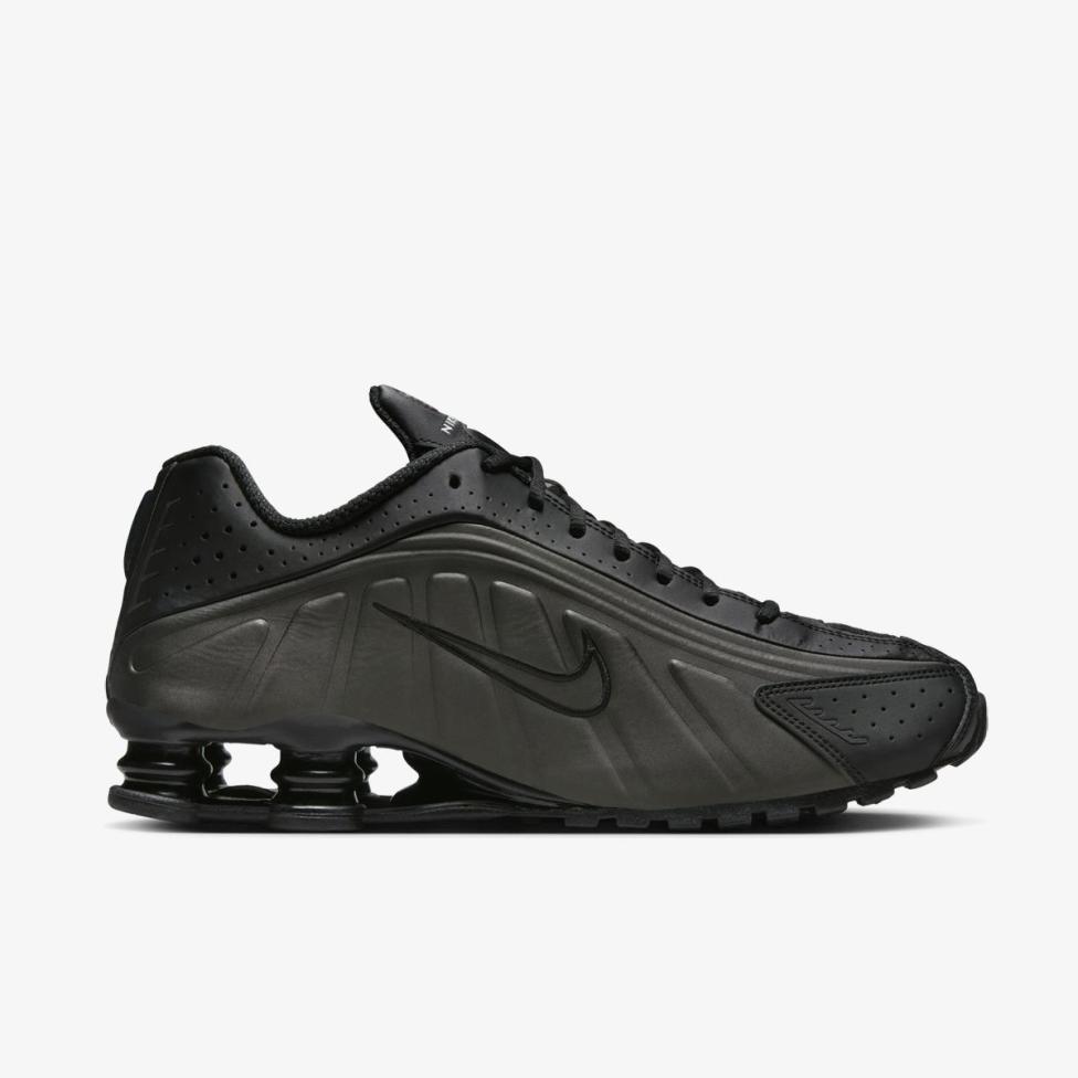 Outlet Чоловічі кросівки NIKE SHOX R4 HQ1988-001_image_3