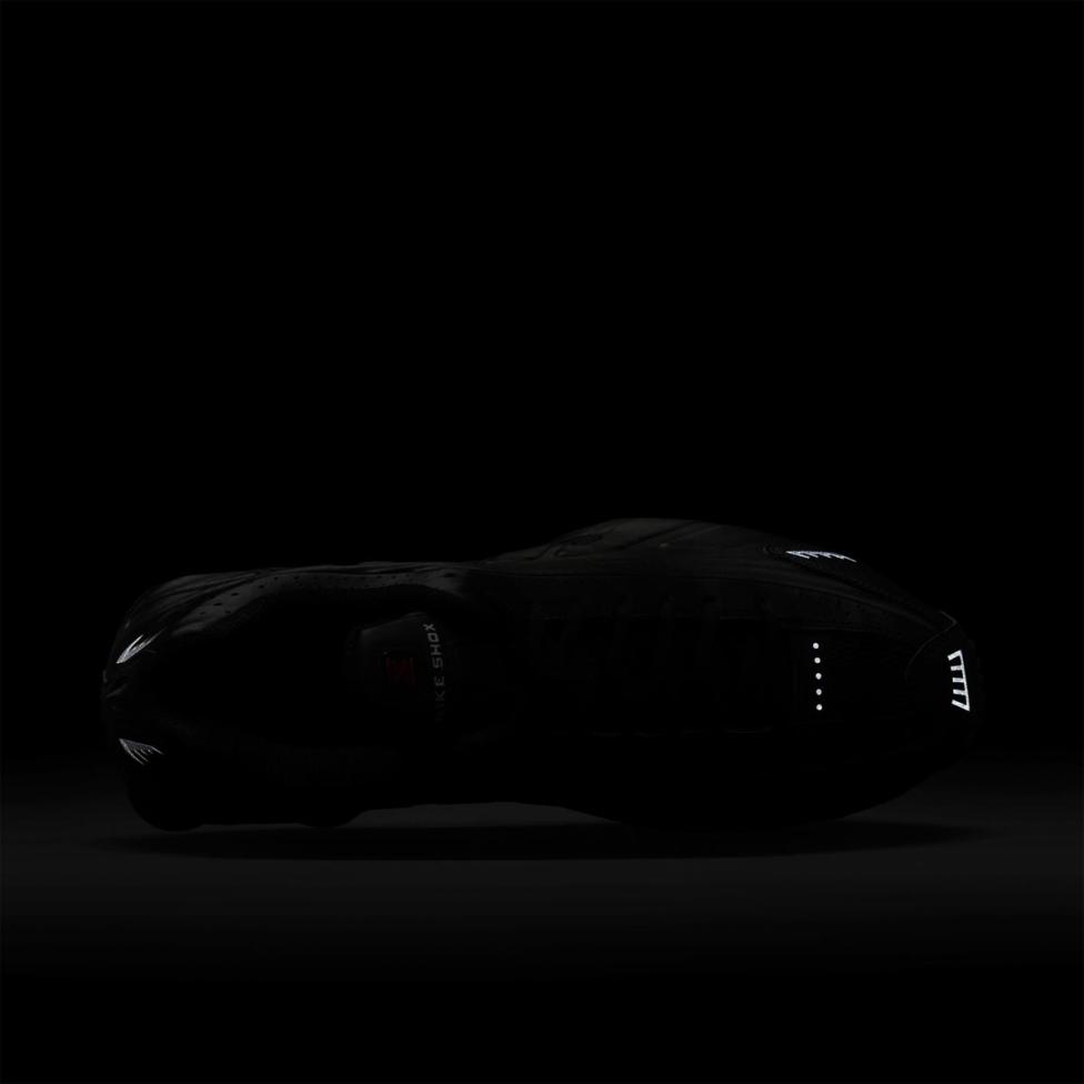 Outlet Чоловічі кросівки NIKE SHOX R4 HQ1988-001_image_11