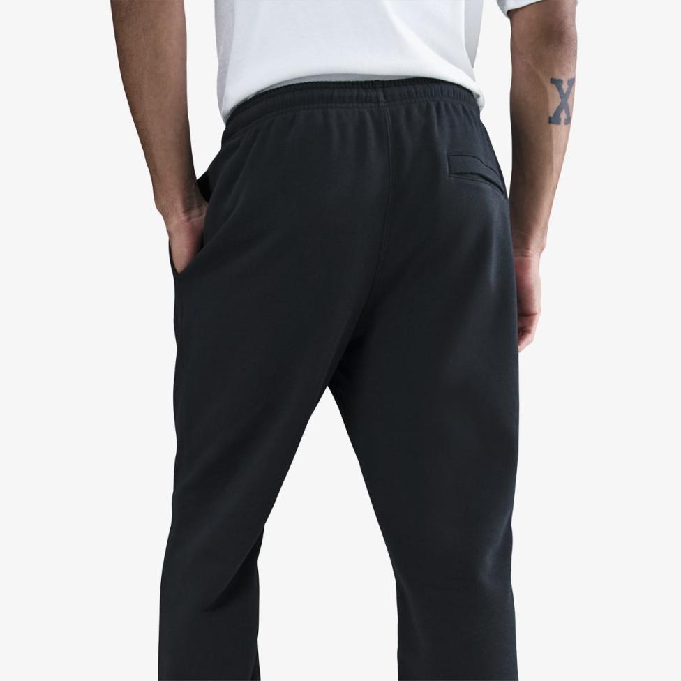 Outlet Чоловічі штани M NK CLUB BB JOGGER FN3787-010