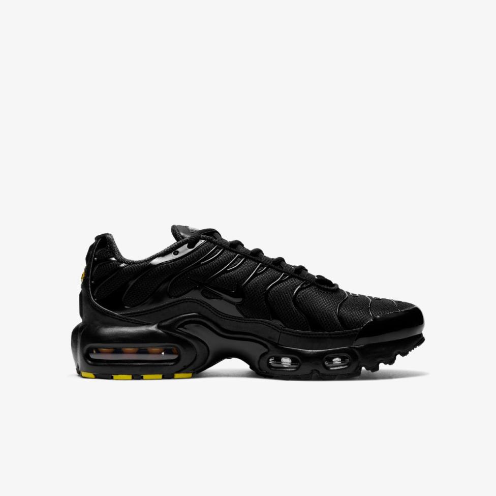 Outlet Дитячі кросівки NIKE AIR MAX PLUS TRIPLE BLACK (GS) CD0609-001_image_3