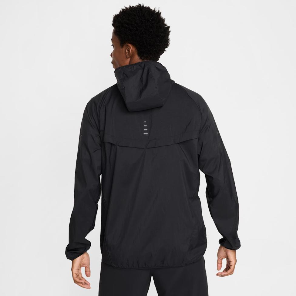 Outlet Чоловіча вітрівка NIKE M NK UV RPL STRIDE JACKET HV4548-010