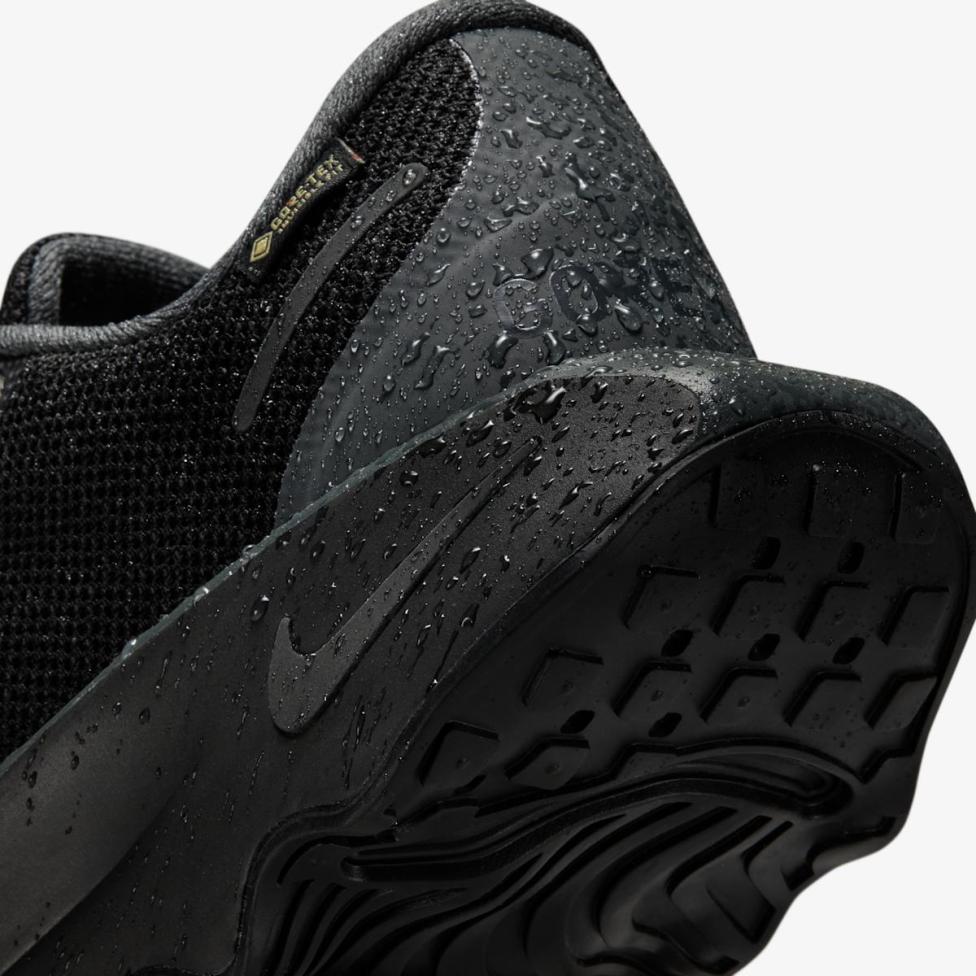Outlet Жіночі кросівки NIKE WMNS MOTIVA GTX HM0355-001_image_9