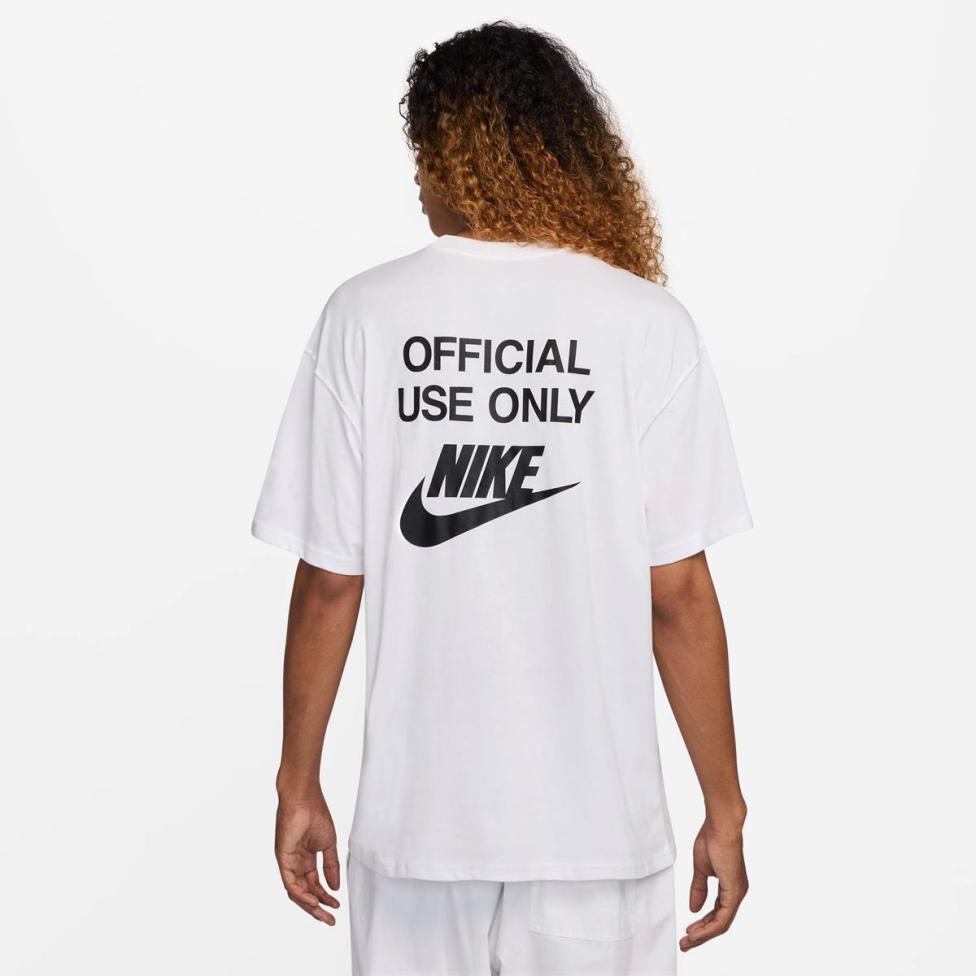 Outlet Чоловіча футболка NIKE U NSW TEE M90 OC REMIX HJ0774-100