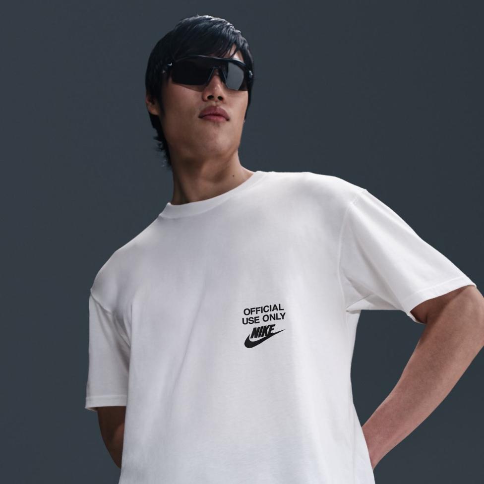 Outlet Мужская футболка NIKE U NSW TEE M90 OC REMIX HJ0774-100_image_9