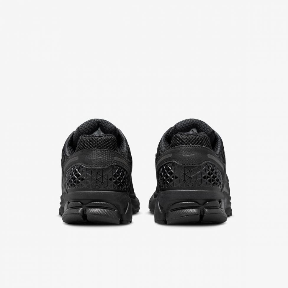 Outlet Чоловічі кросівки NIKE ZOOM VOMERO 5 BV1358-003_image_6