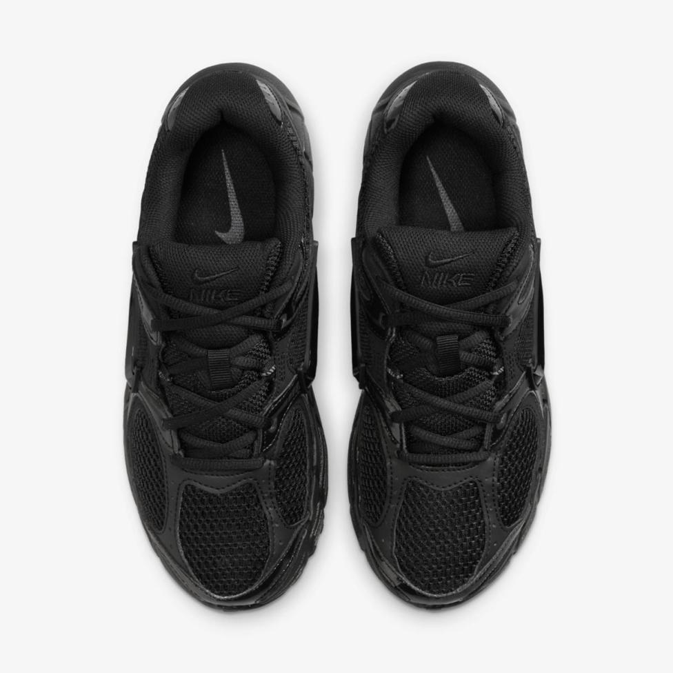 Outlet Жіночі кросівки NIKE W V5 RNR HQ7901-001_image_4