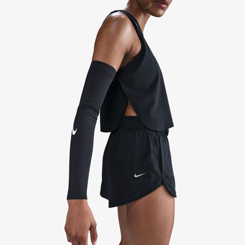 Outlet Жіночі шорти NIKE W NK DF RUN NVLT 2 BR SHRT HJ2234-010_image_5