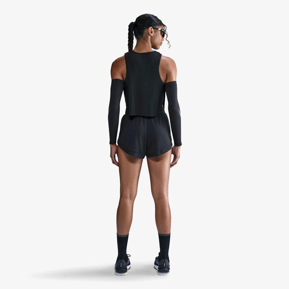 Outlet Жіночі шорти NIKE W NK DF RUN NVLT 2 BR SHRT HJ2234-010_image_4