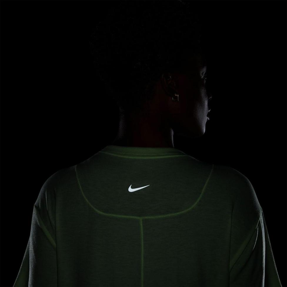 Outlet Жіноча футболка NIKE W NK ONE RELAXED DF SS TOP FN2814-701_image_4