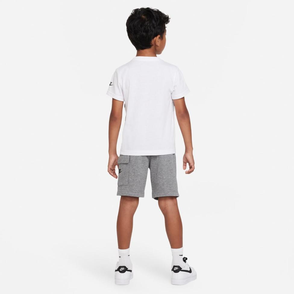 Outlet Дитячий набір: футболка, шорти NIKE NKB B NSW HBR CARGO SHORT SE / NKB B NSW HBR CARGO SHORT SE 86J213-GEH