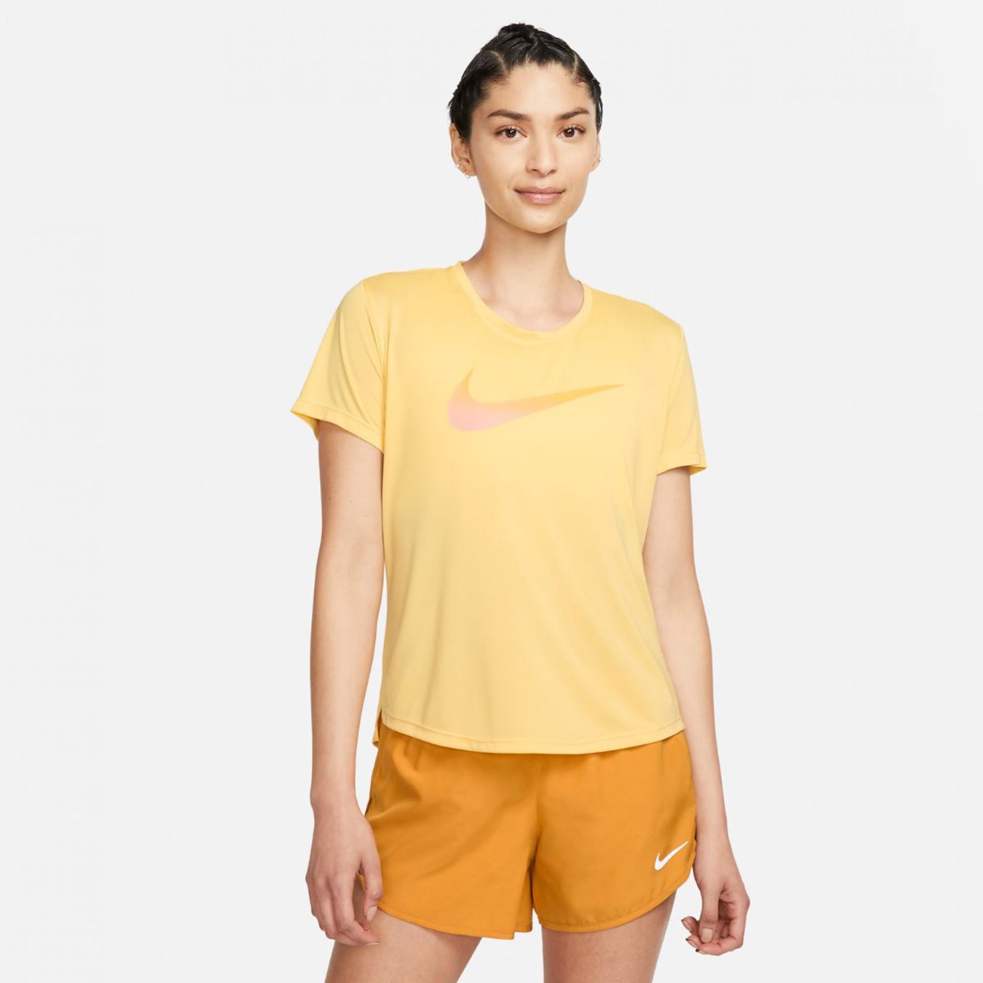 Outlet Жіноча футболка NIKE W ONE Dri-FIT SWSH HBR SS DX1025-795