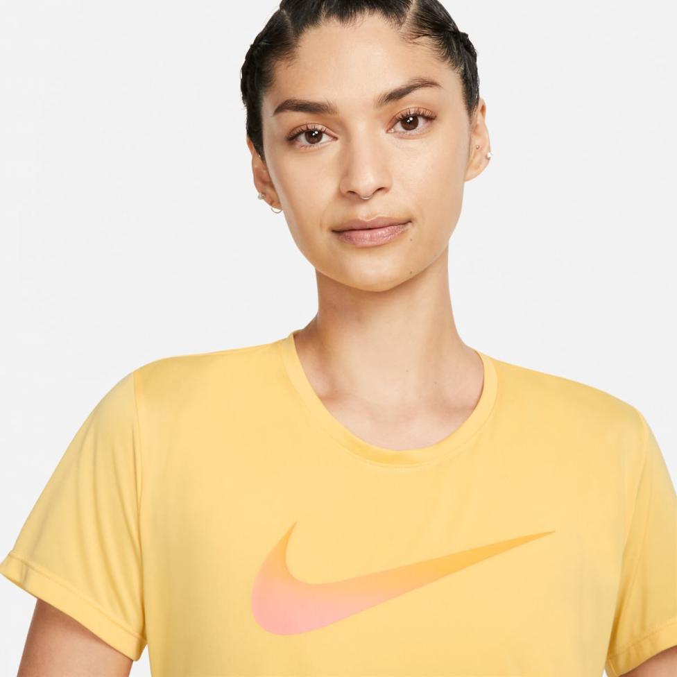 Outlet Жіноча футболка NIKE W ONE Dri-FIT SWSH HBR SS DX1025-795_image_3
