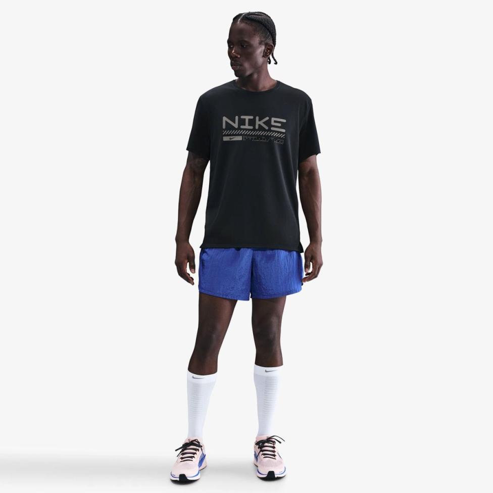 Outlet Мужская футболка NIKE M NK WINTER MILER SS TOP HV2676-010_image_4