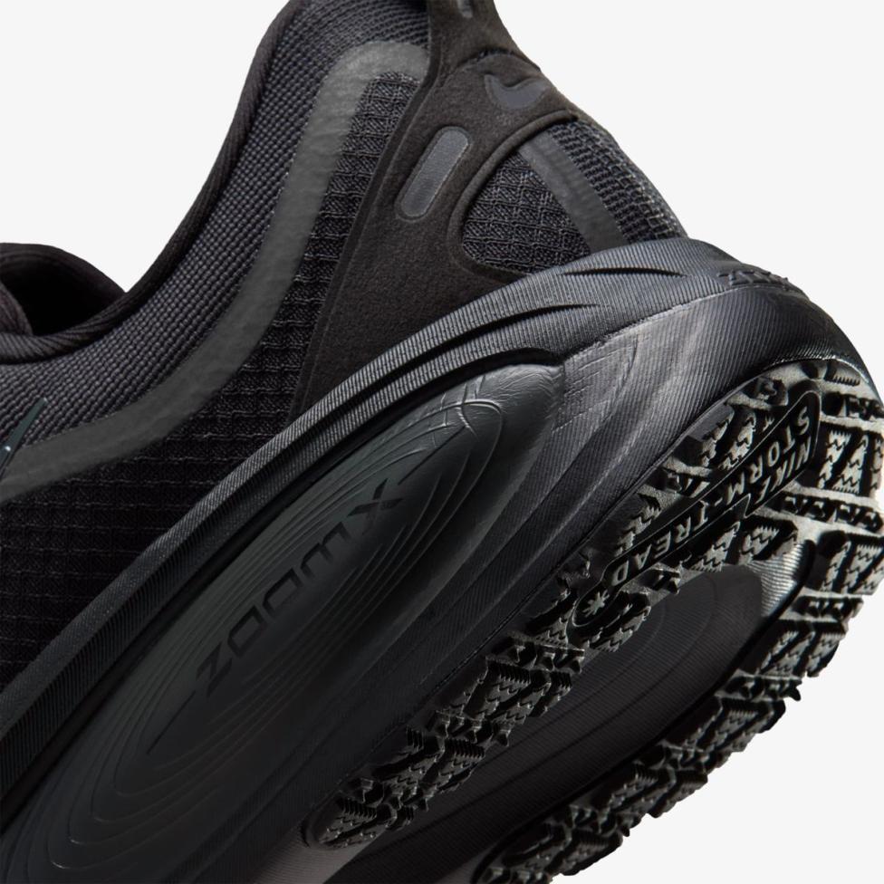 Outlet Мужские кроссовки NIKE VOMERO 18 GORE-TEX TRIPLE BLACK HQ7001-001_image_8
