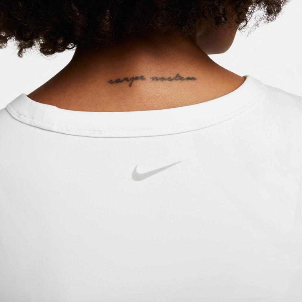 Outlet Жіноча футболка NIKE W NK ONE FITTED Dri-FIT SS TOP FN2804-100_image_5