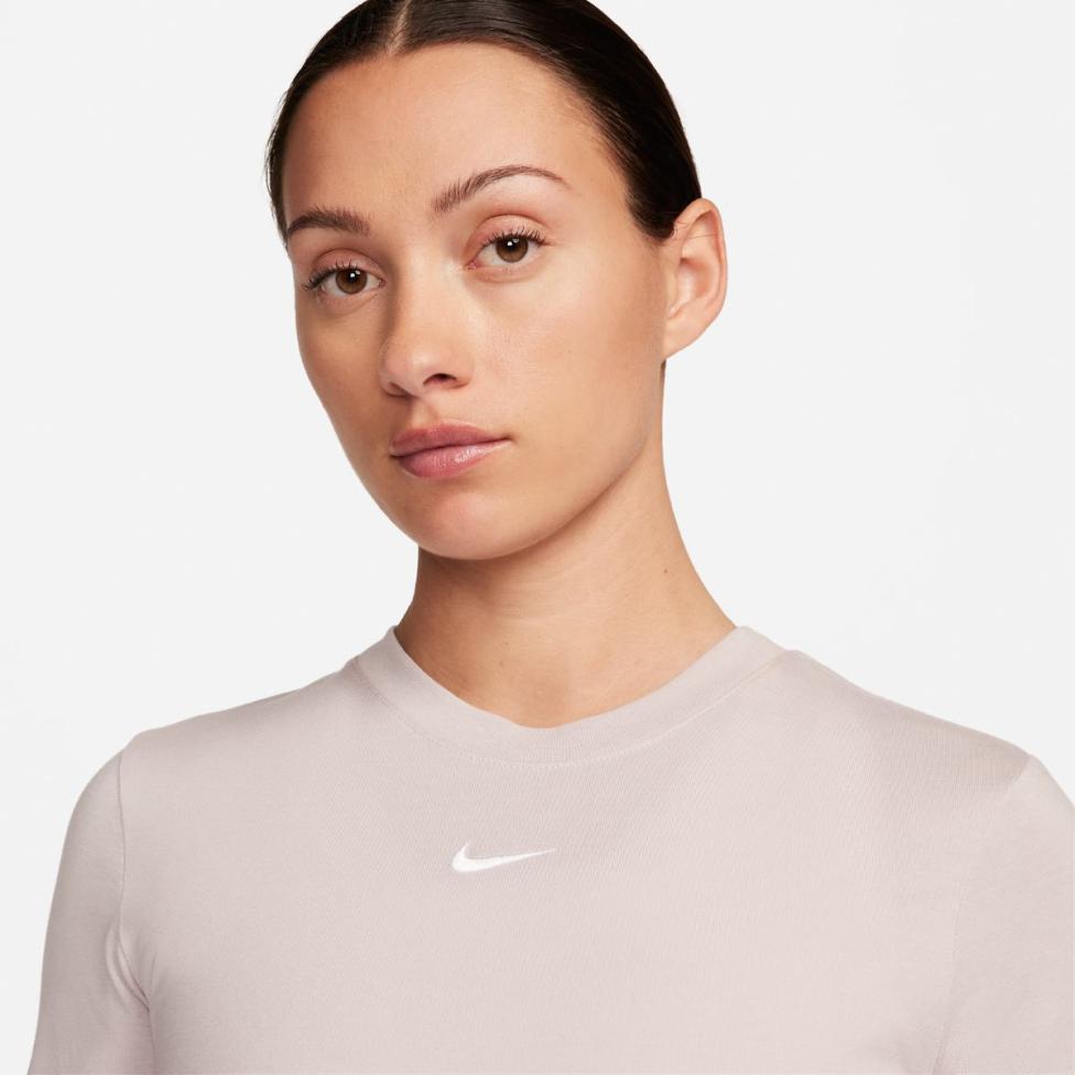 Outlet Жіноча футболка NIKE W NSW ESSNTL SLM CRP FB2873-019_image_3