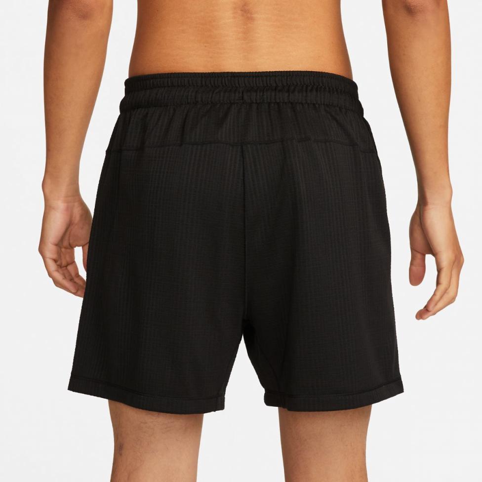 Outlet Чоловічі шорти NIKE M NY Dri-FIT STMT JRSY 5IN SHORT FB7786-010_image_3