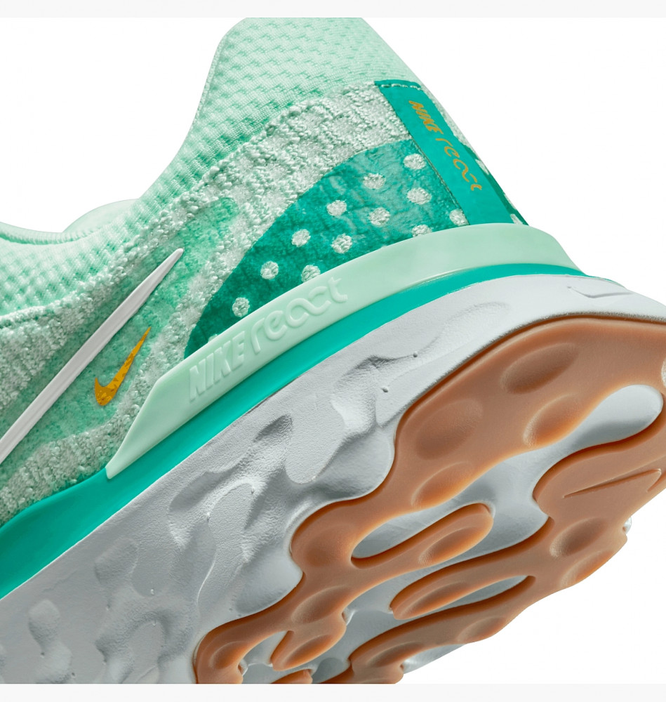Outlet Кросівки жіночі Nike React Infinity Run Flyknit 3 DD3024-301_image_7