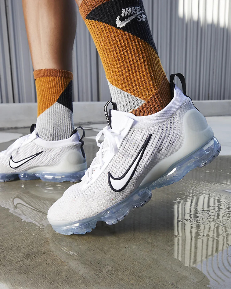 Outlet Кроссовки Nike Air Vapormax 2021 Fk DH4084-100_image_3